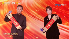 隔壁迷人的处女